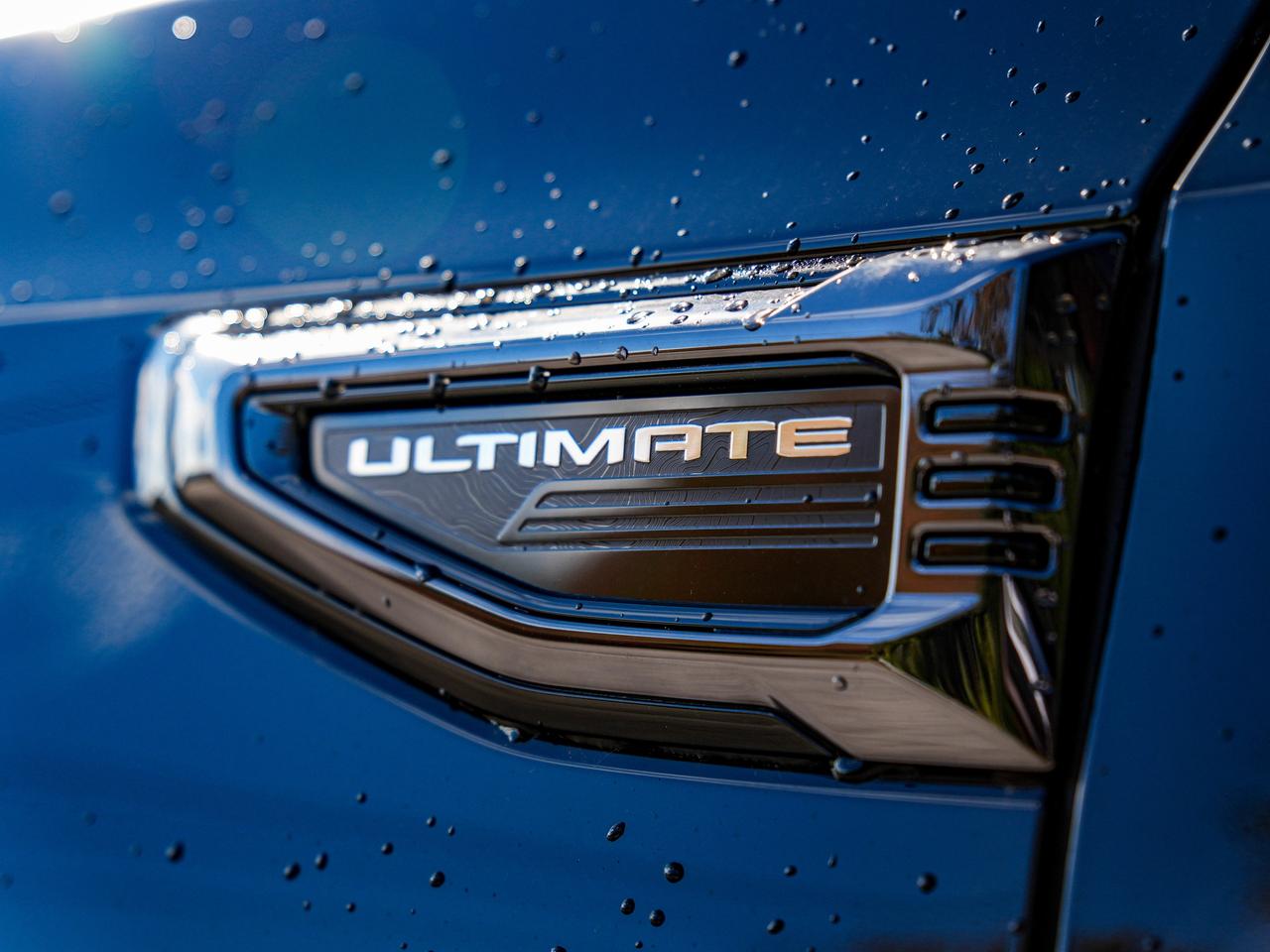2027 GMC Yukon Denali Ultimate Photo