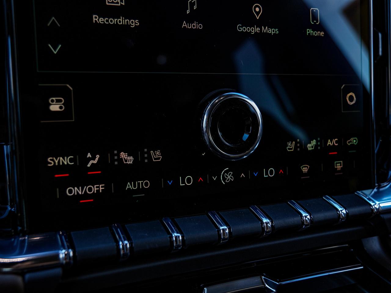 2027 GMC Yukon Denali Ultimate Photo