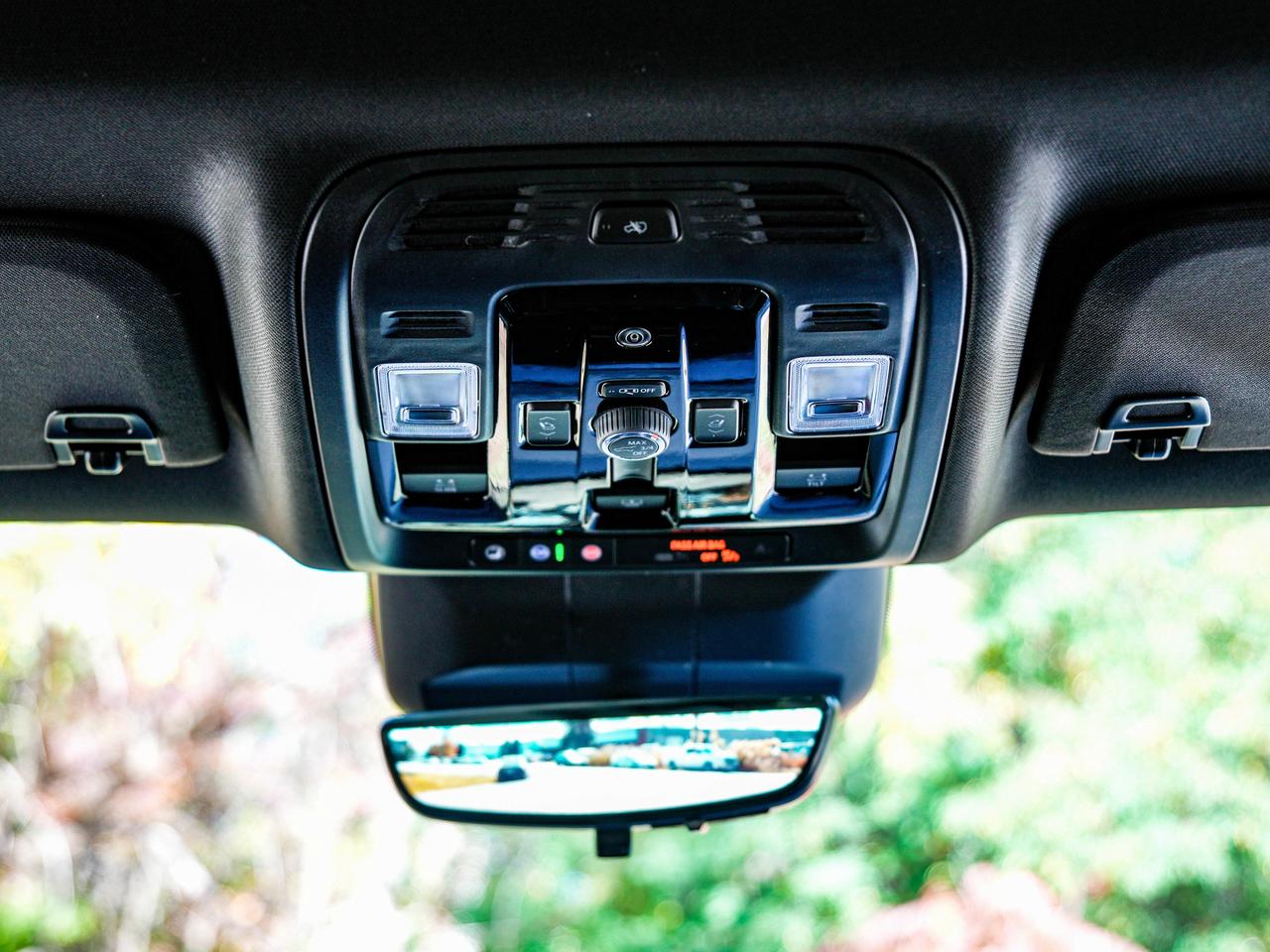 2027 GMC Yukon Denali Ultimate Photo