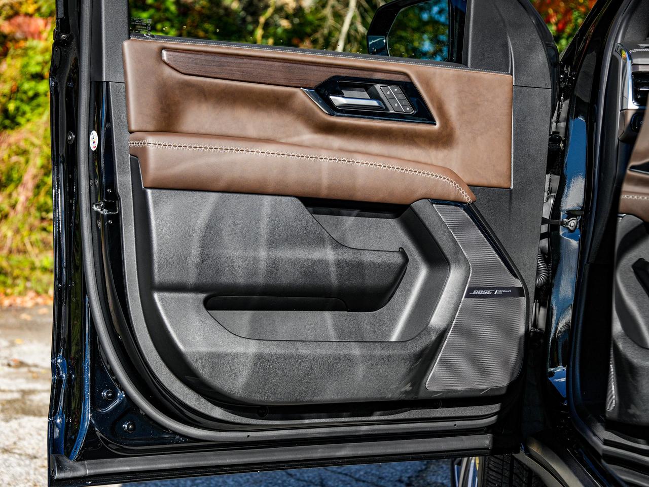 2027 GMC Yukon Denali Ultimate Photo