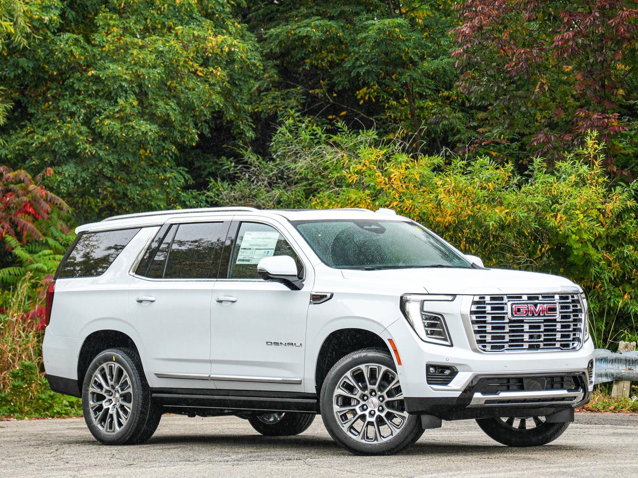 2027 GMC Yukon Denali Photo5