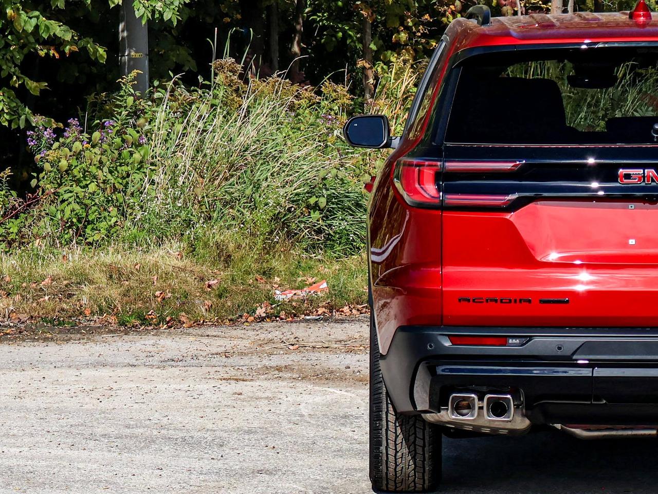 2027 GMC Acadia ELEVATION Photo