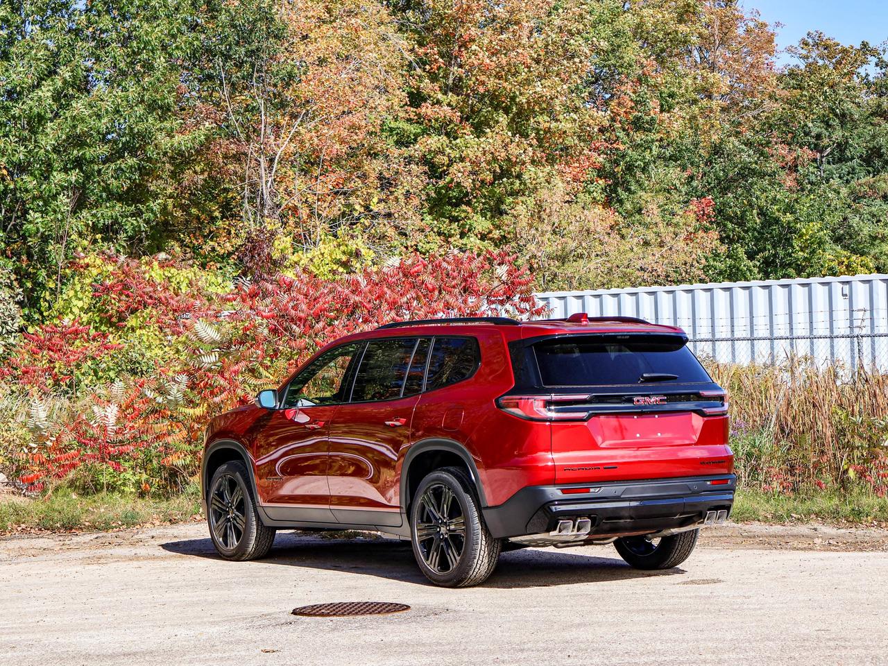 2027 GMC Acadia ELEVATION Photo