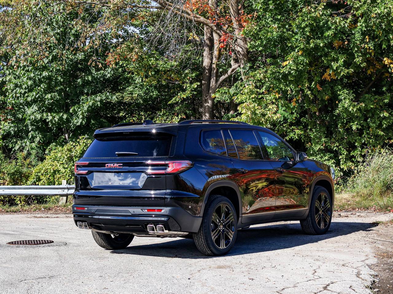 2027 GMC Acadia ELEVATION Photo