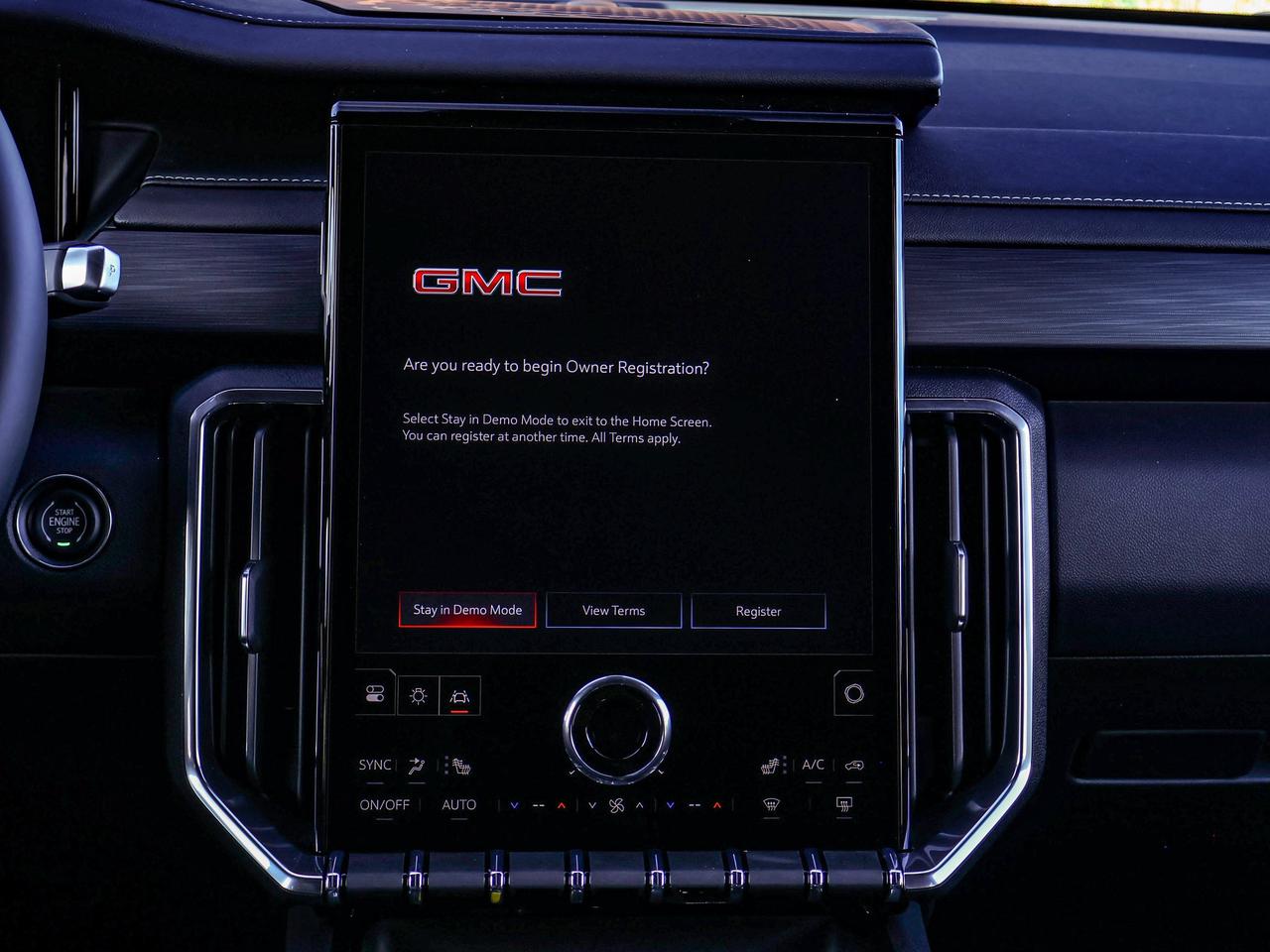 2027 GMC Acadia ELEVATION Photo