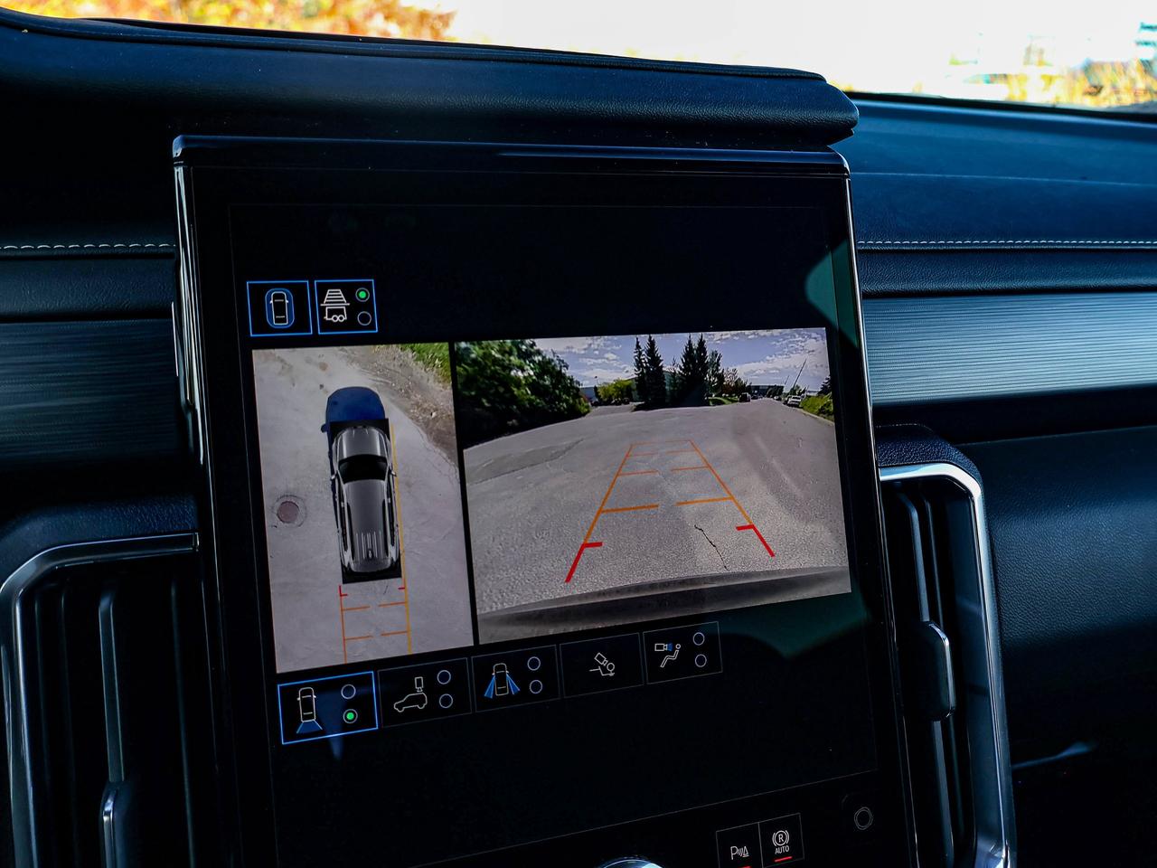 2027 GMC Acadia ELEVATION Photo
