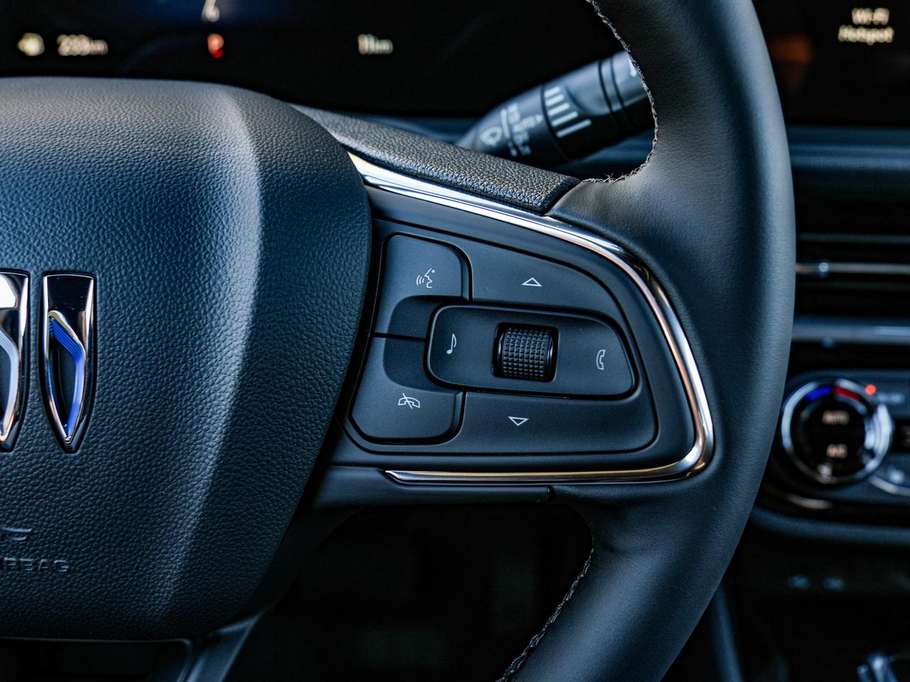 2026 Buick Envista Sport Touring Photo