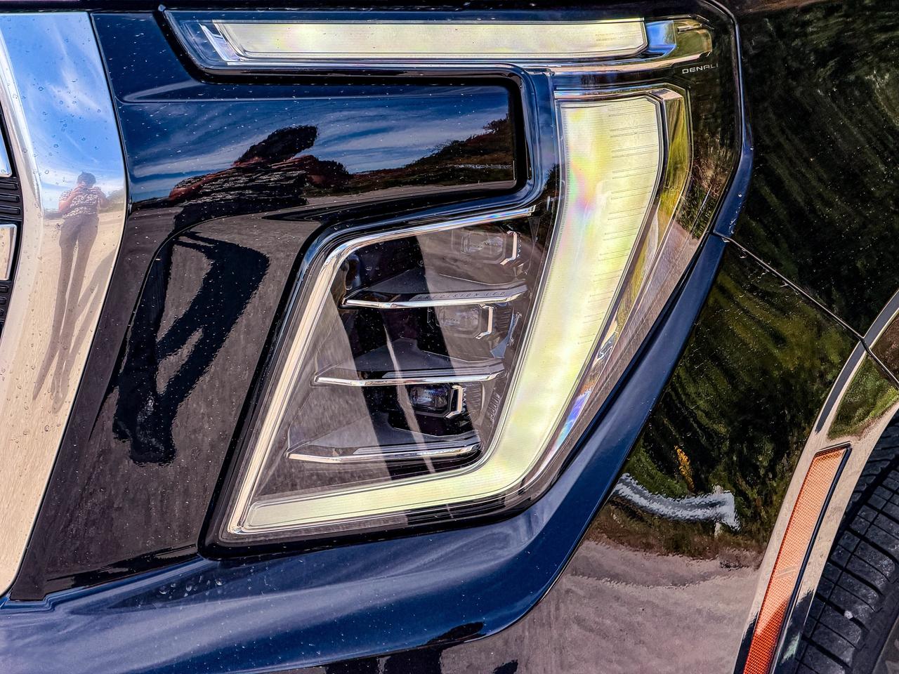 2027 GMC Yukon XL Denali Photo