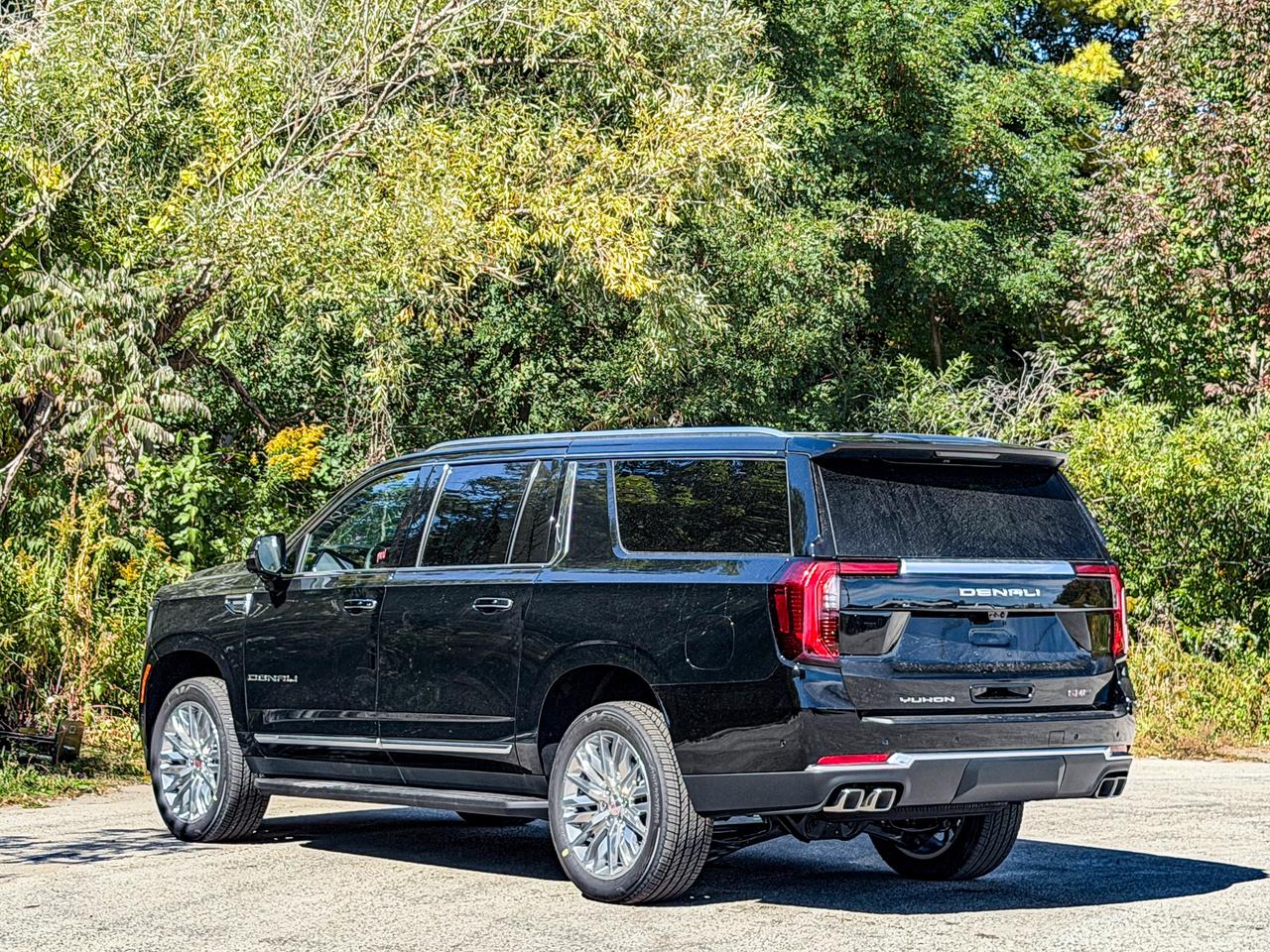 2027 GMC Yukon XL Denali Photo