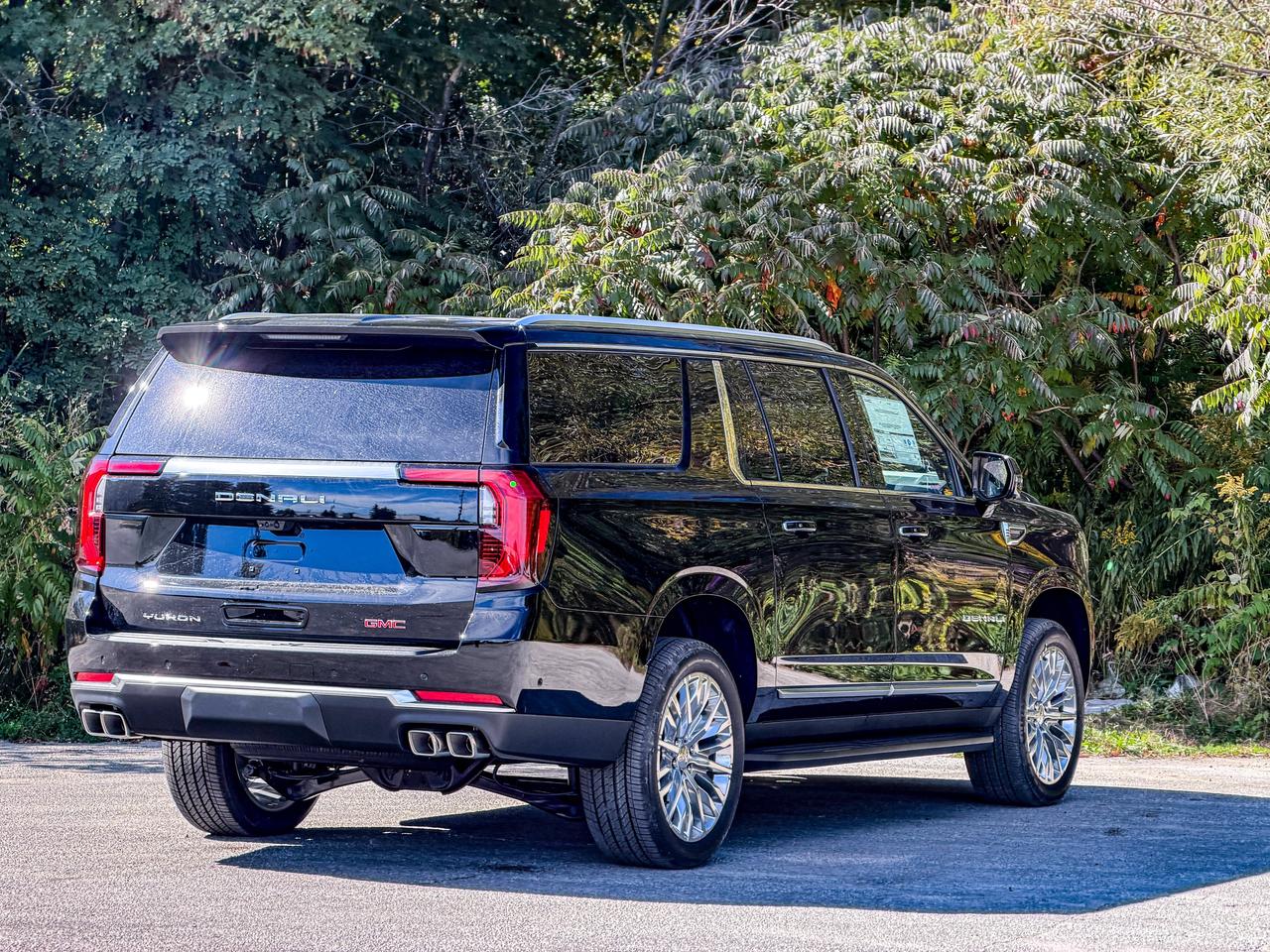 2027 GMC Yukon XL Denali Photo
