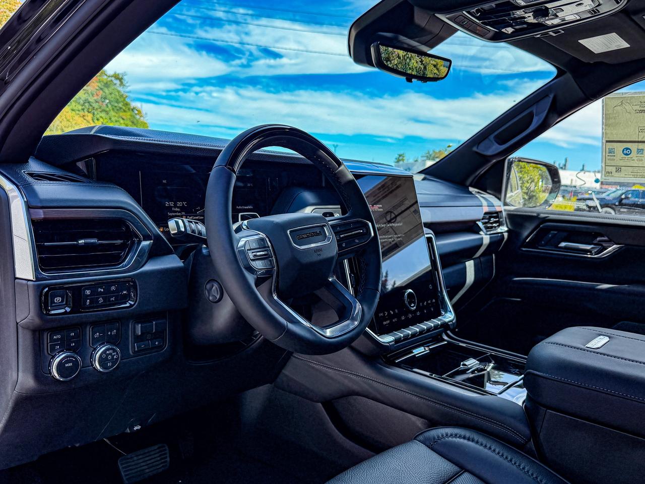 2027 GMC Yukon XL Denali Photo
