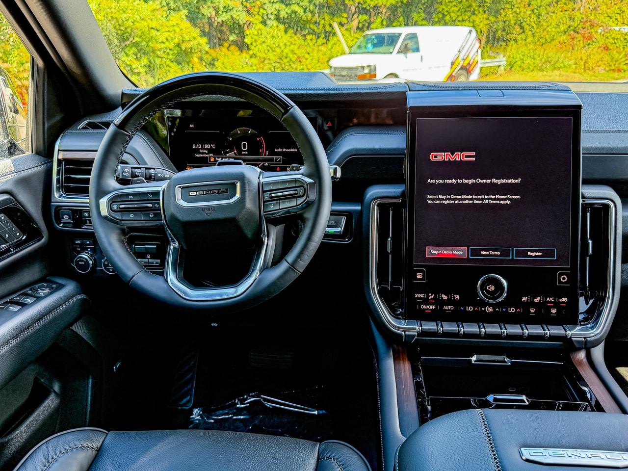 2027 GMC Yukon XL Denali Photo
