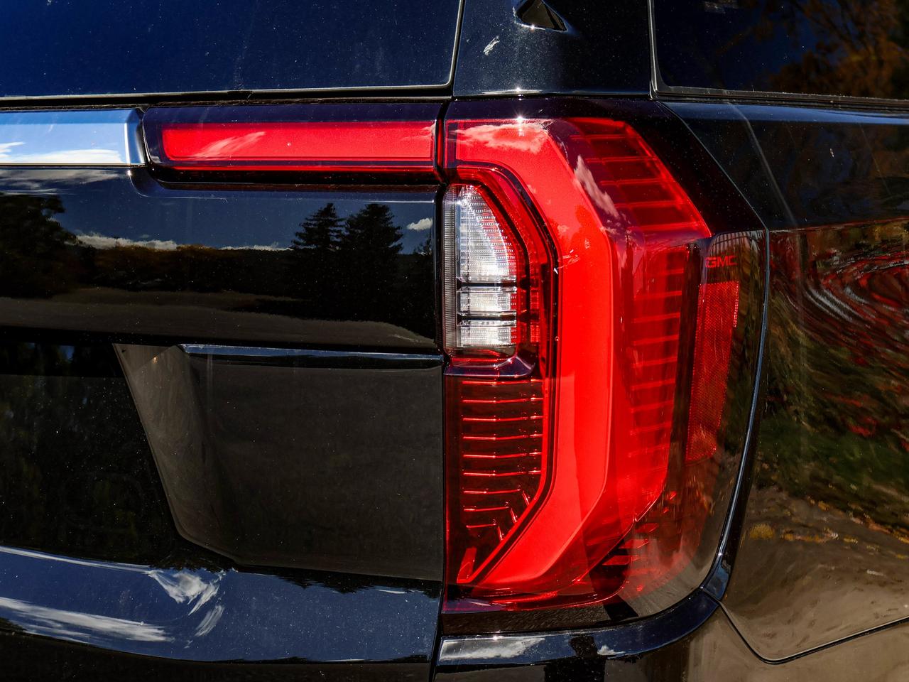 2027 GMC Yukon Denali Photo