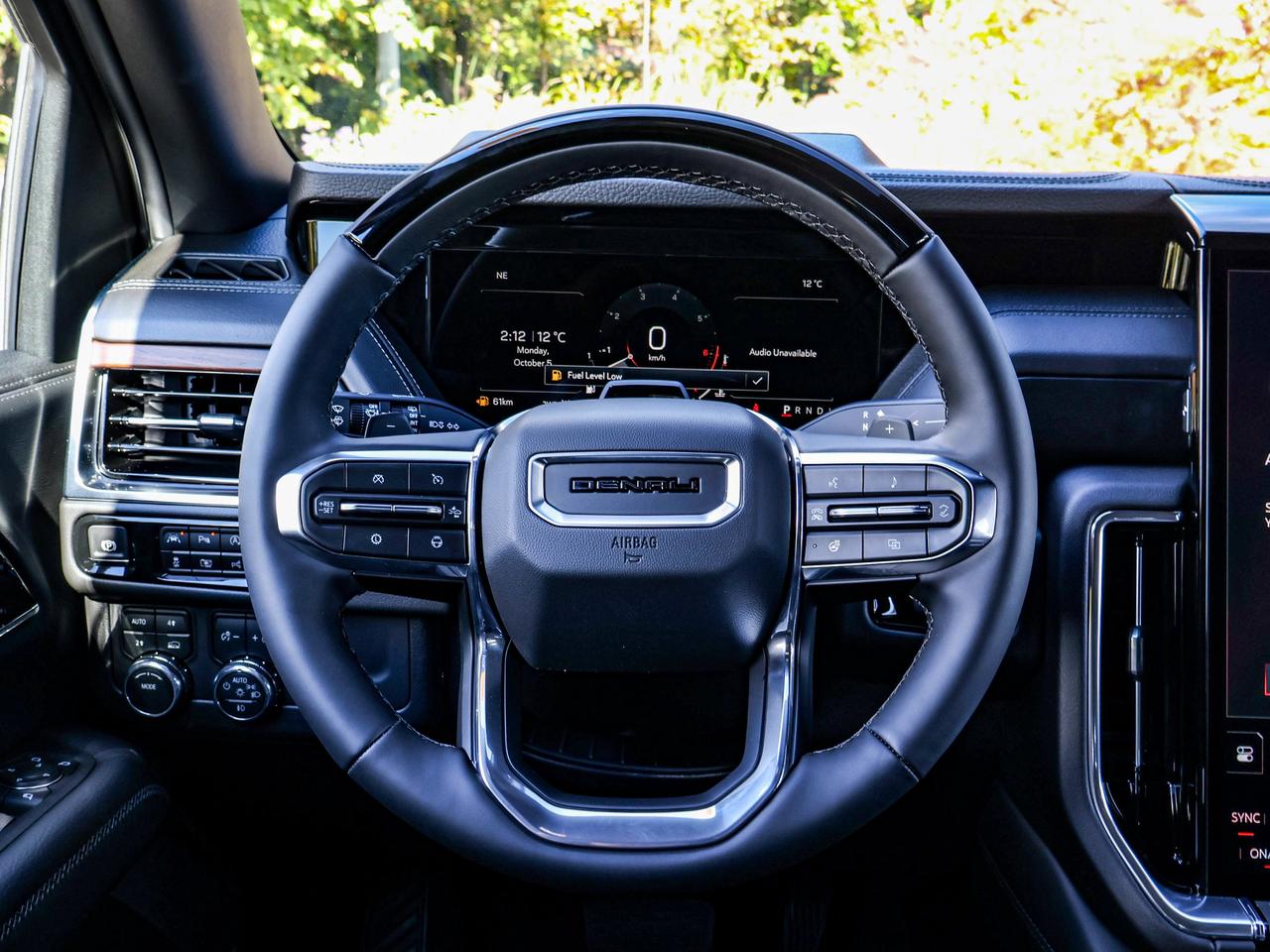 2027 GMC Yukon Denali Photo