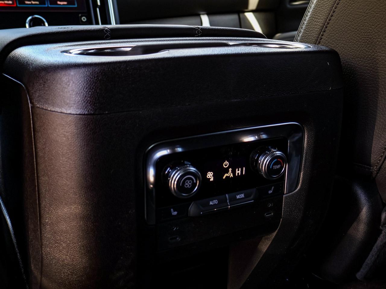 2027 GMC Yukon Denali Photo
