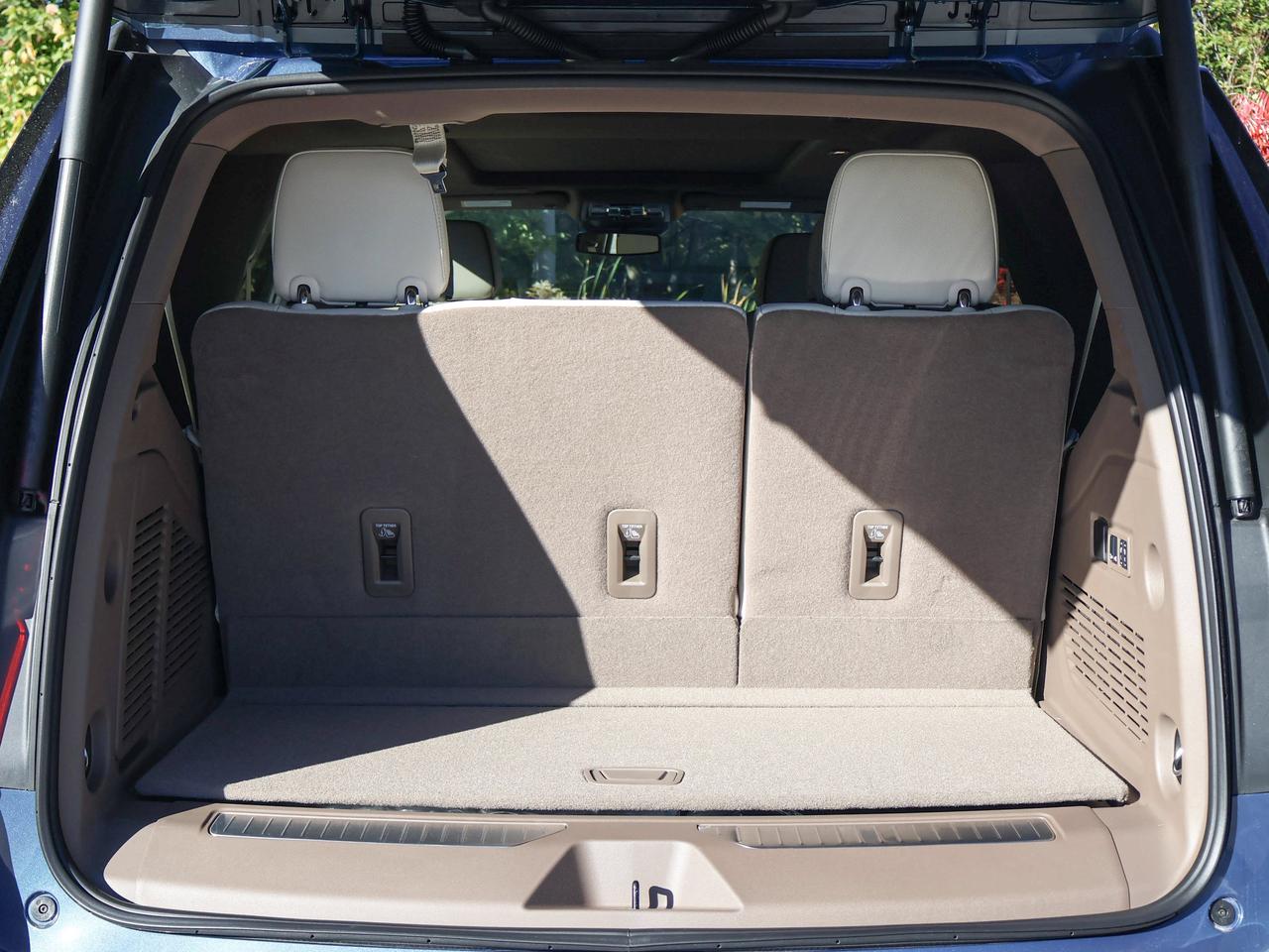 2027 GMC Yukon Denali Photo