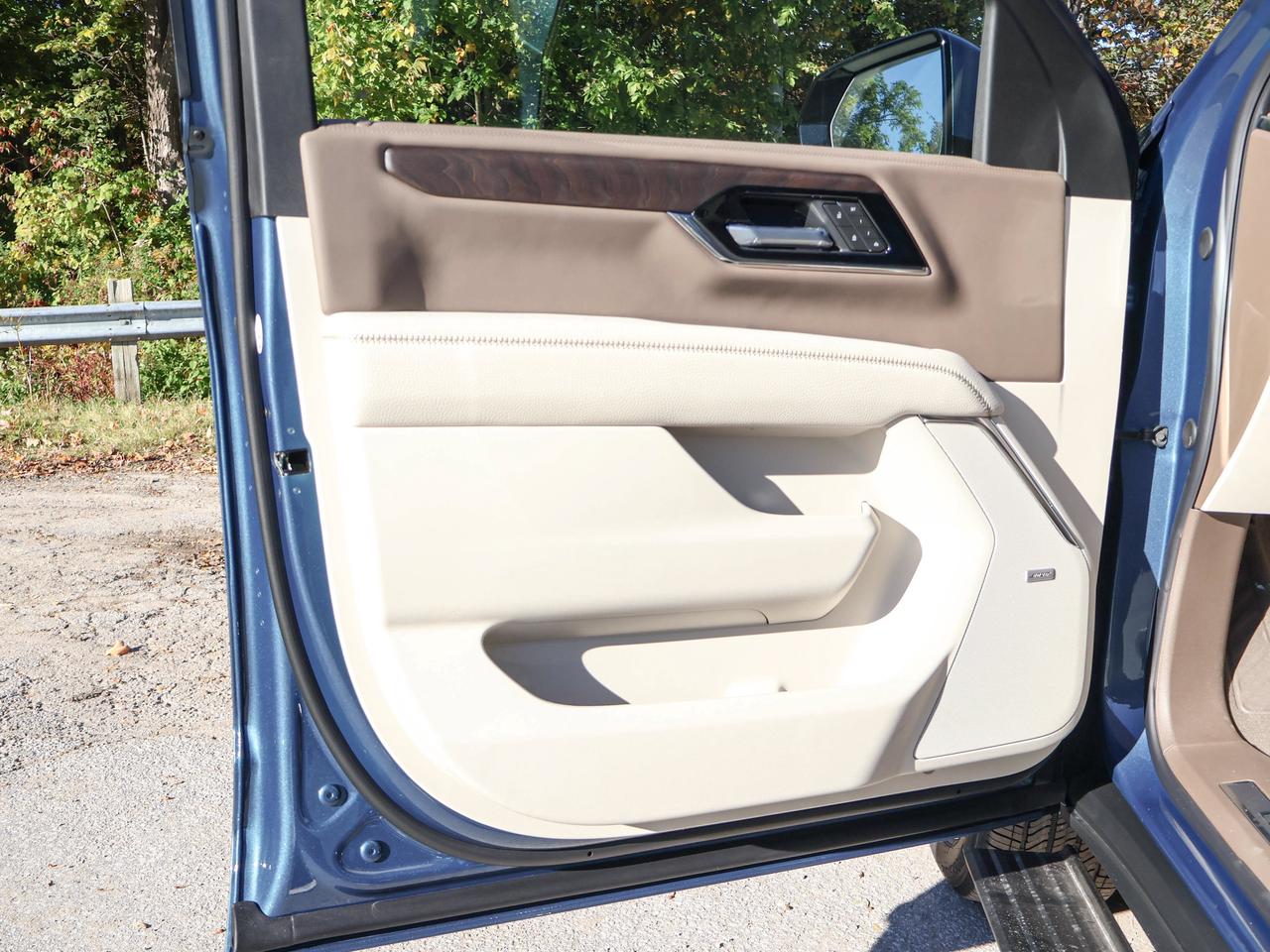 2027 GMC Yukon Denali Photo