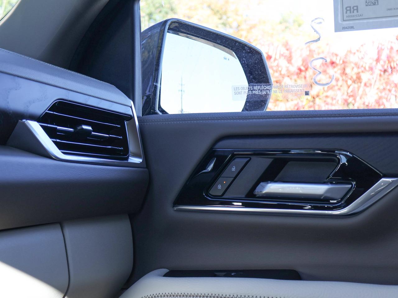 2027 GMC Yukon Denali Photo