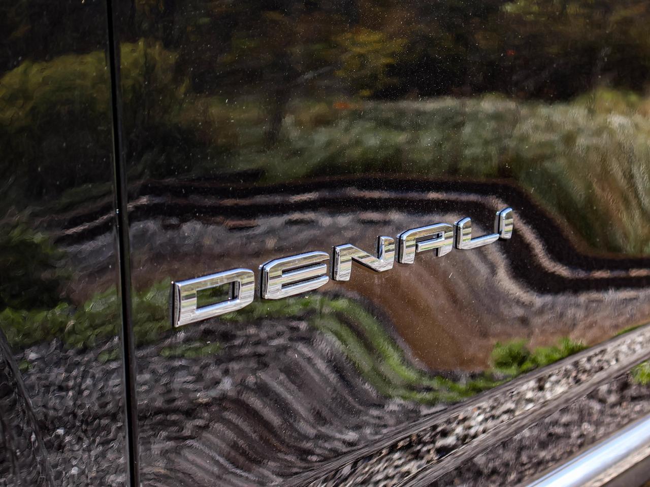 2027 GMC Yukon Denali Photo