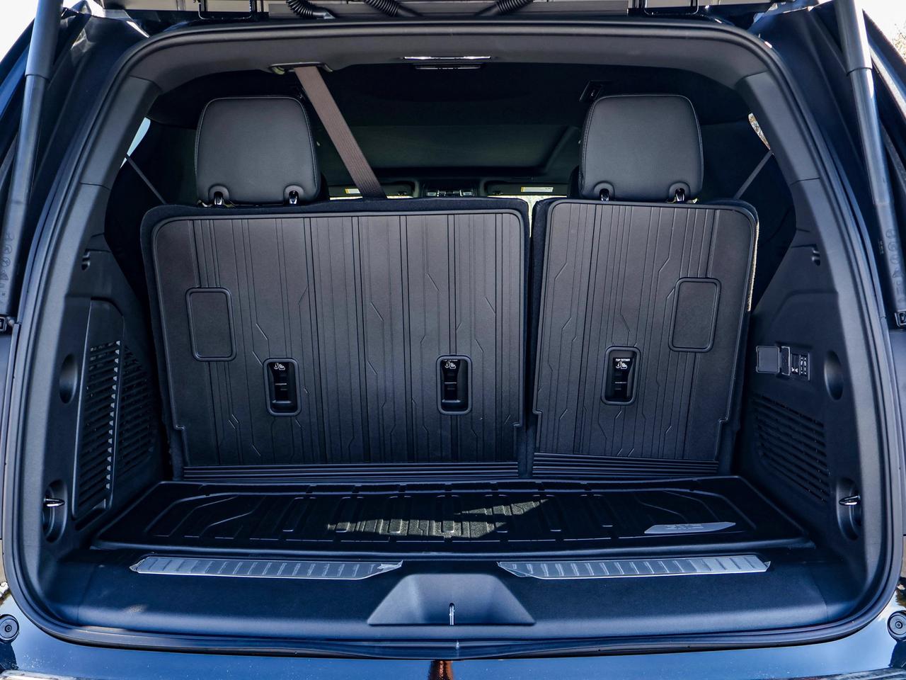 2027 GMC Yukon Denali Photo