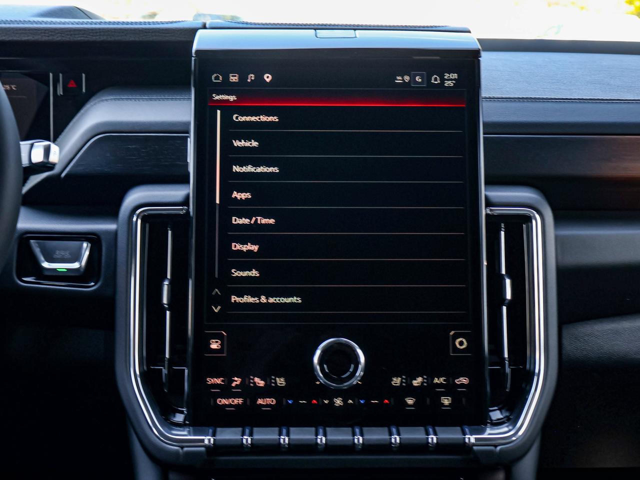 2027 GMC Yukon Denali Photo