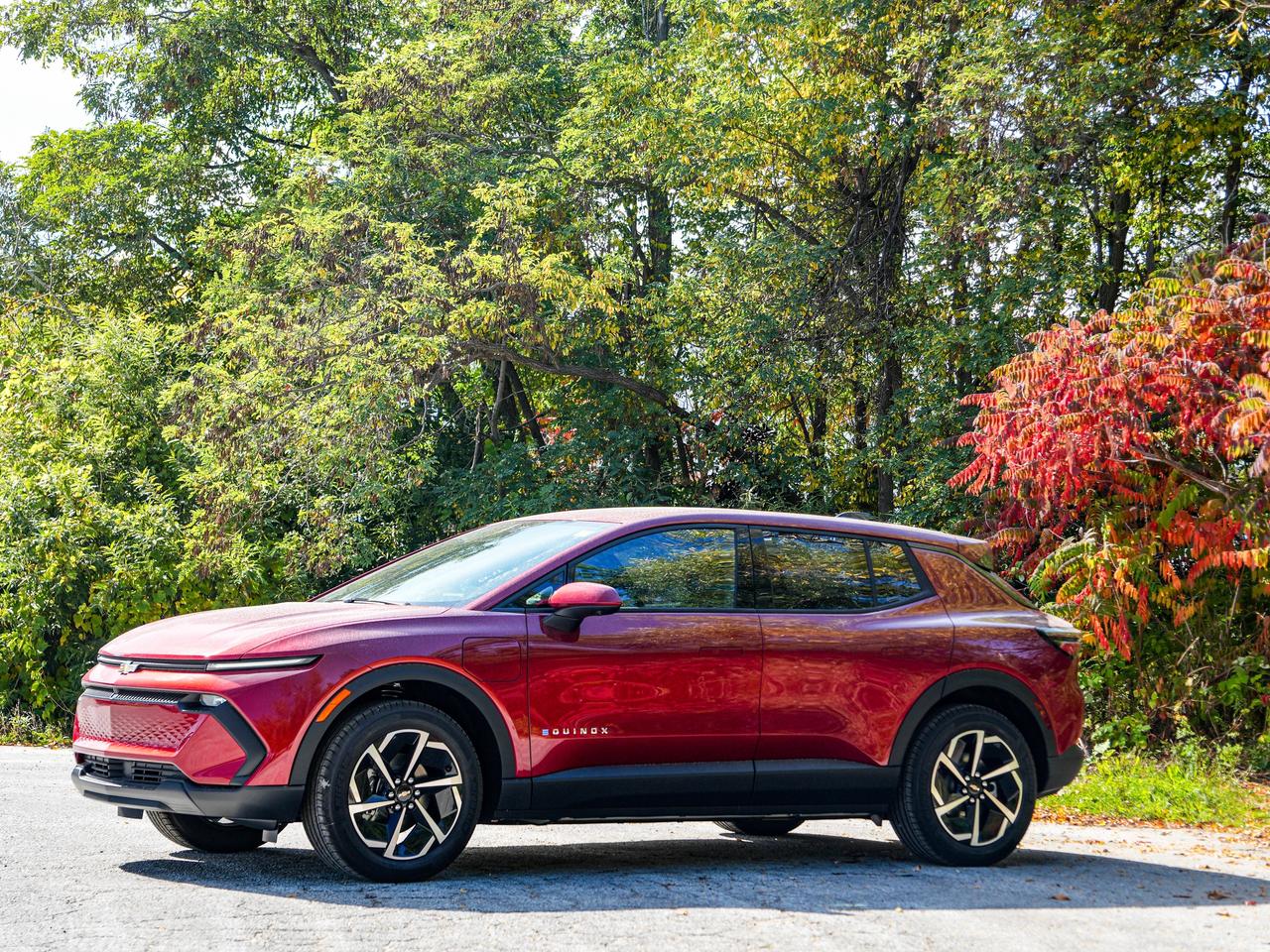 2027 Chevrolet Equinox EV LT1 w/PCY Photo