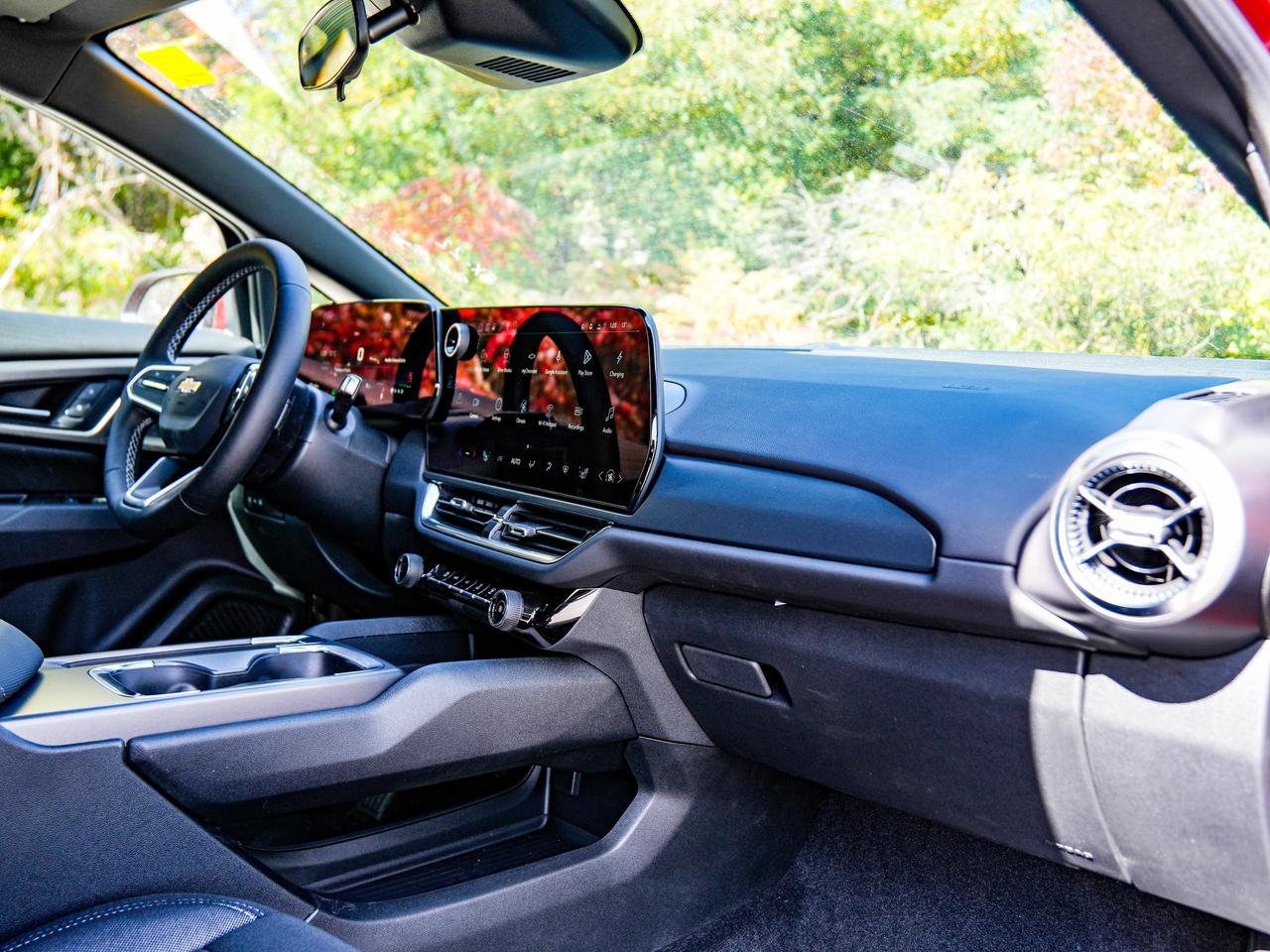 2027 Chevrolet Equinox EV LT1 w/PCY Photo