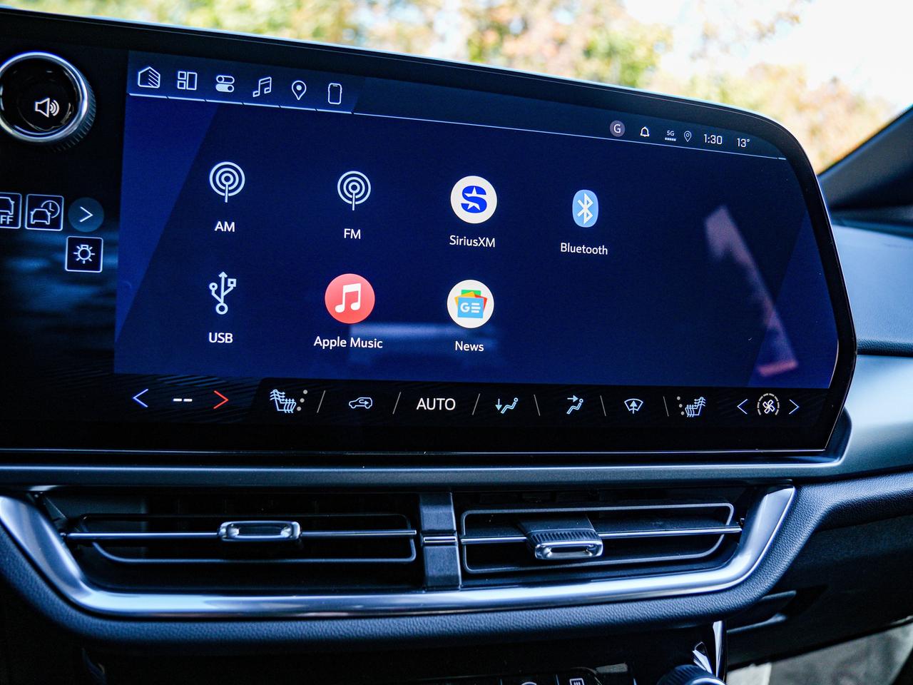2027 Chevrolet Equinox EV LT1 w/PCY Photo