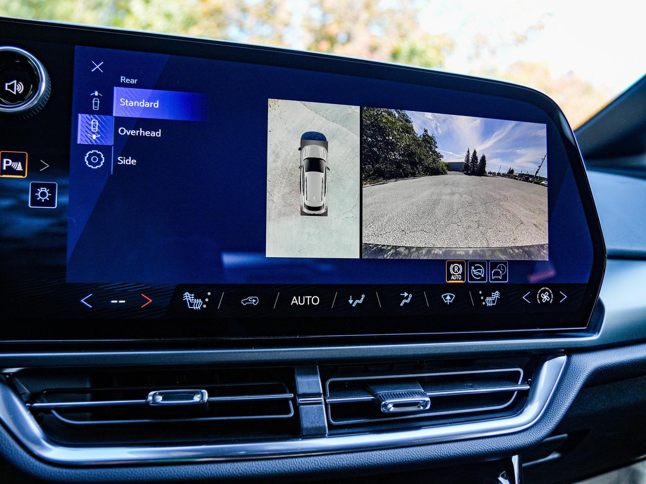 2027 Chevrolet Equinox EV LT1 w/PCY Photo