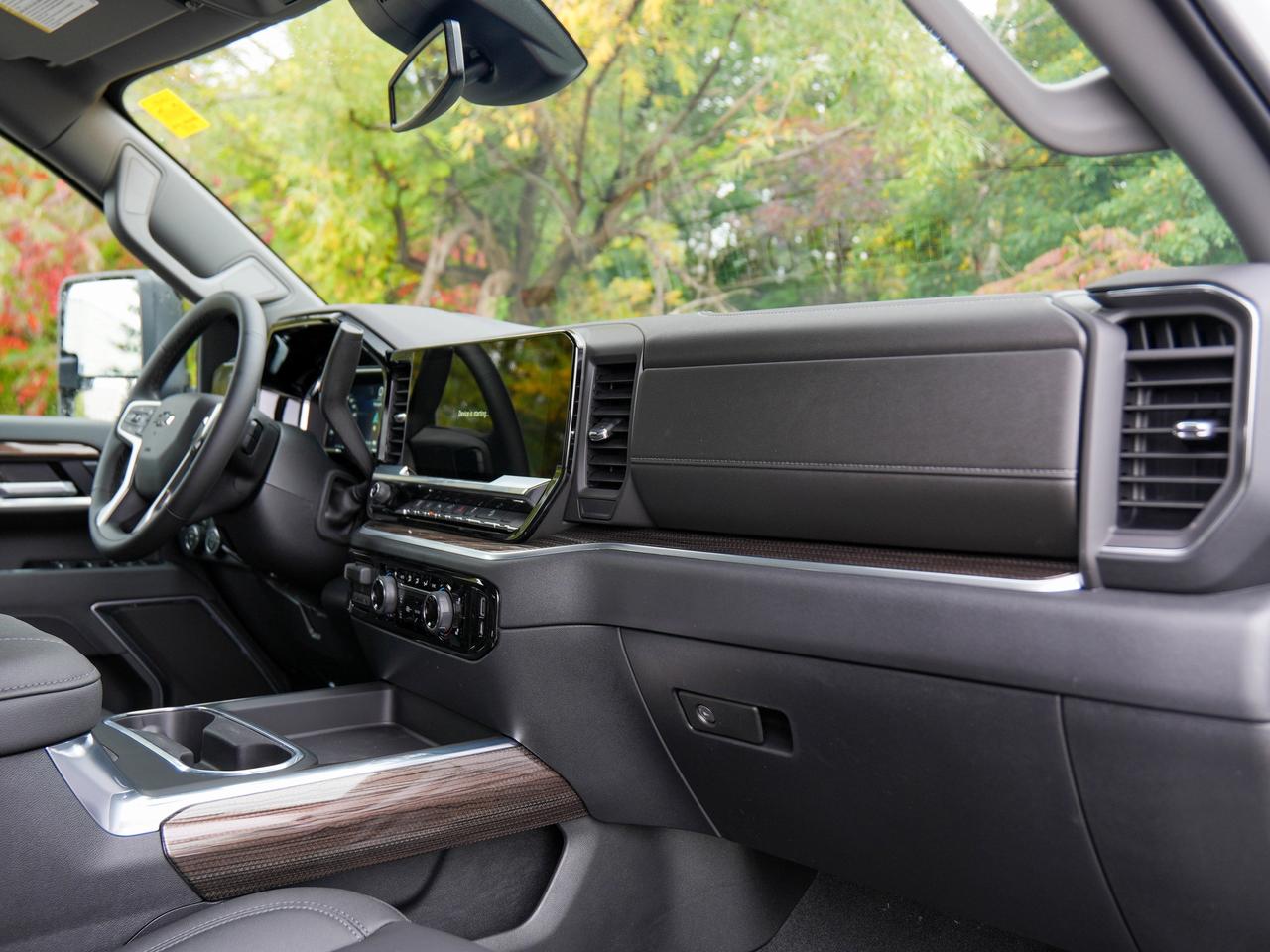 2026 Chevrolet SILVERADO 2500HD LT Photo