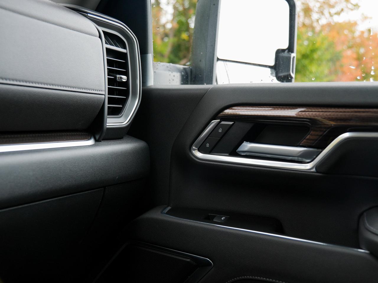 2026 Chevrolet SILVERADO 2500HD LT Photo