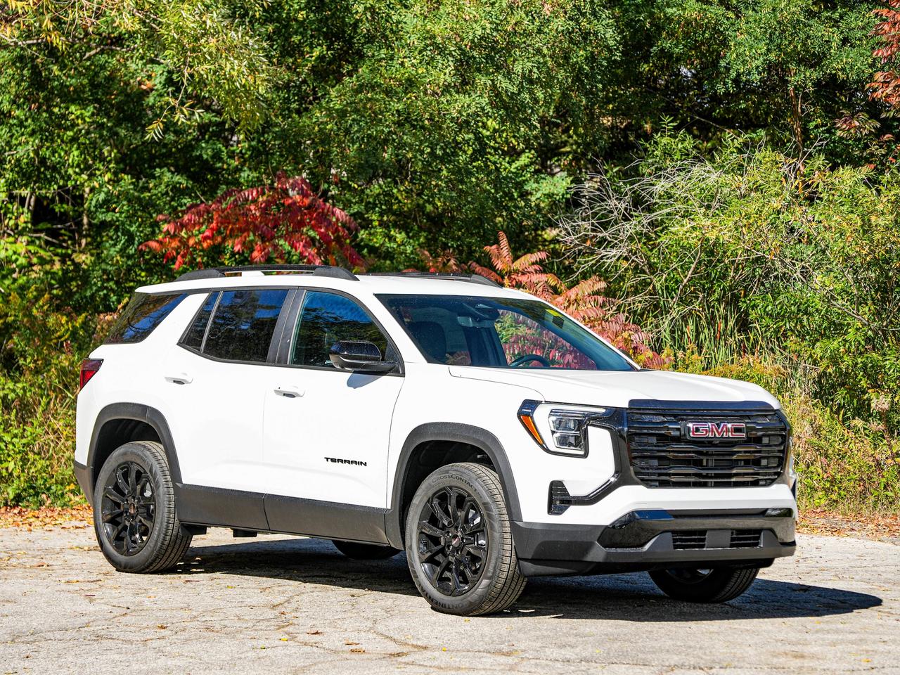 2027 GMC Terrain AWD Elevation Photo2