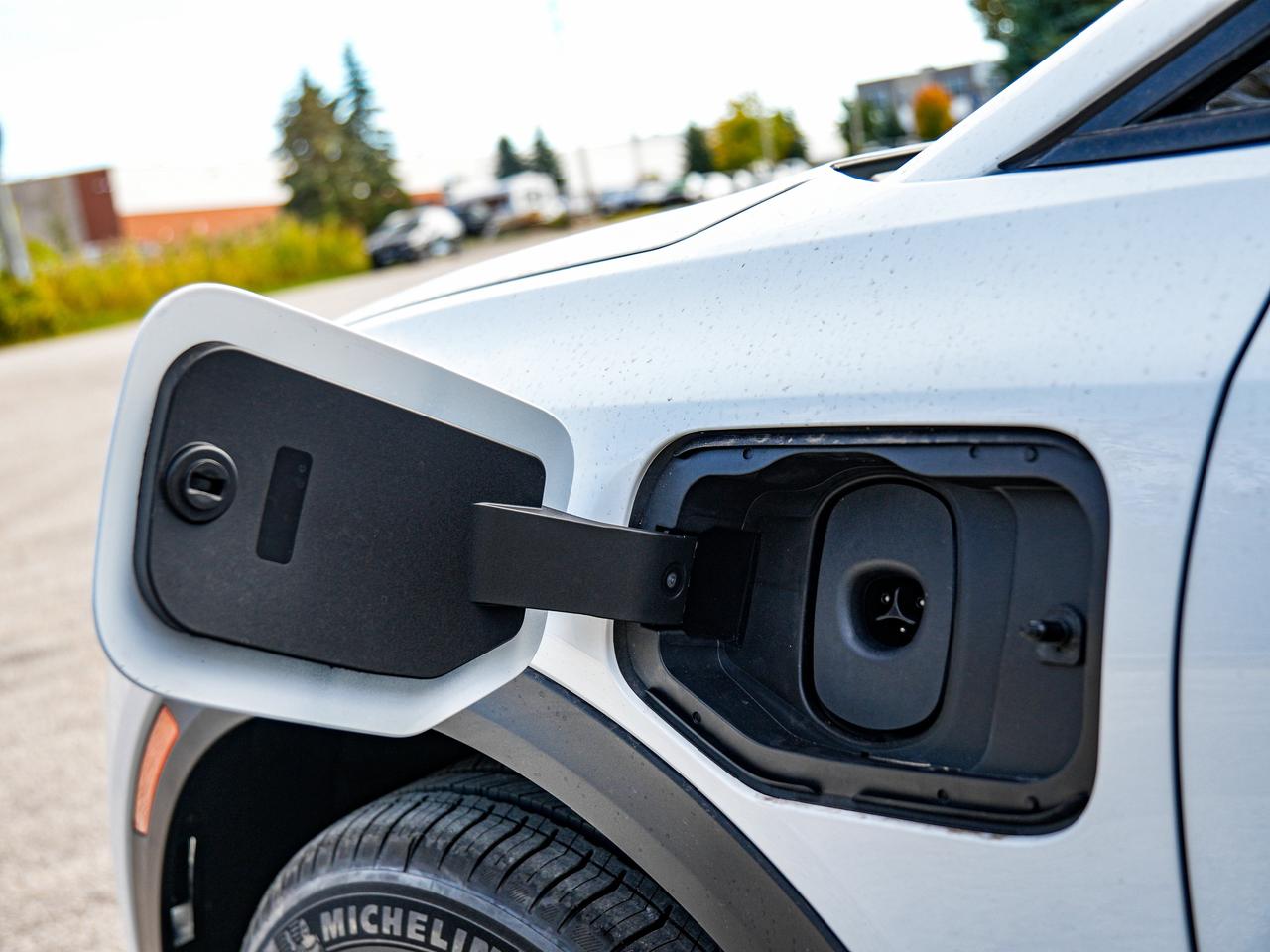 2027 Chevrolet Equinox EV LT1 w/PCY Photo
