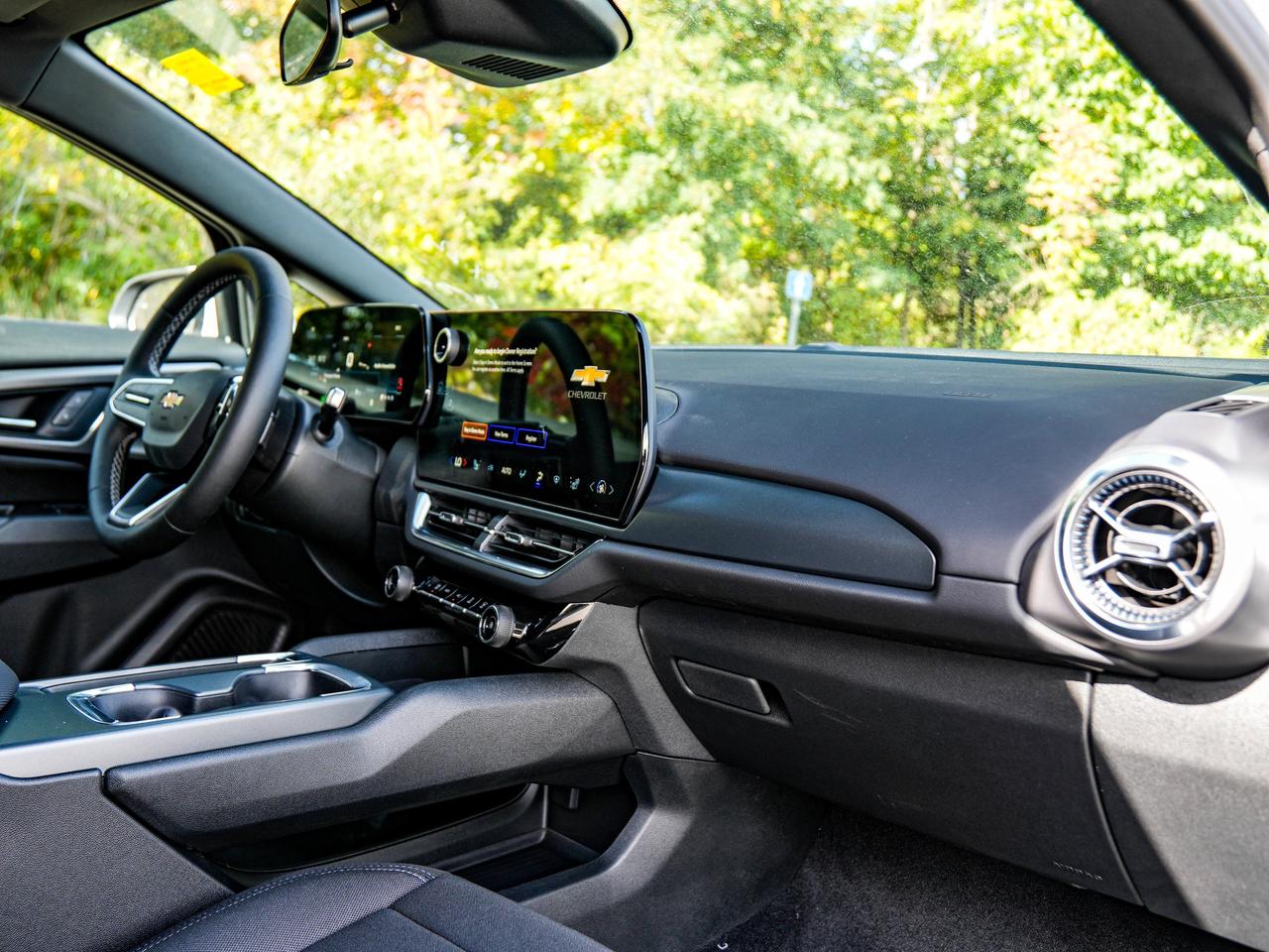2027 Chevrolet Equinox EV LT1 w/PCY Photo