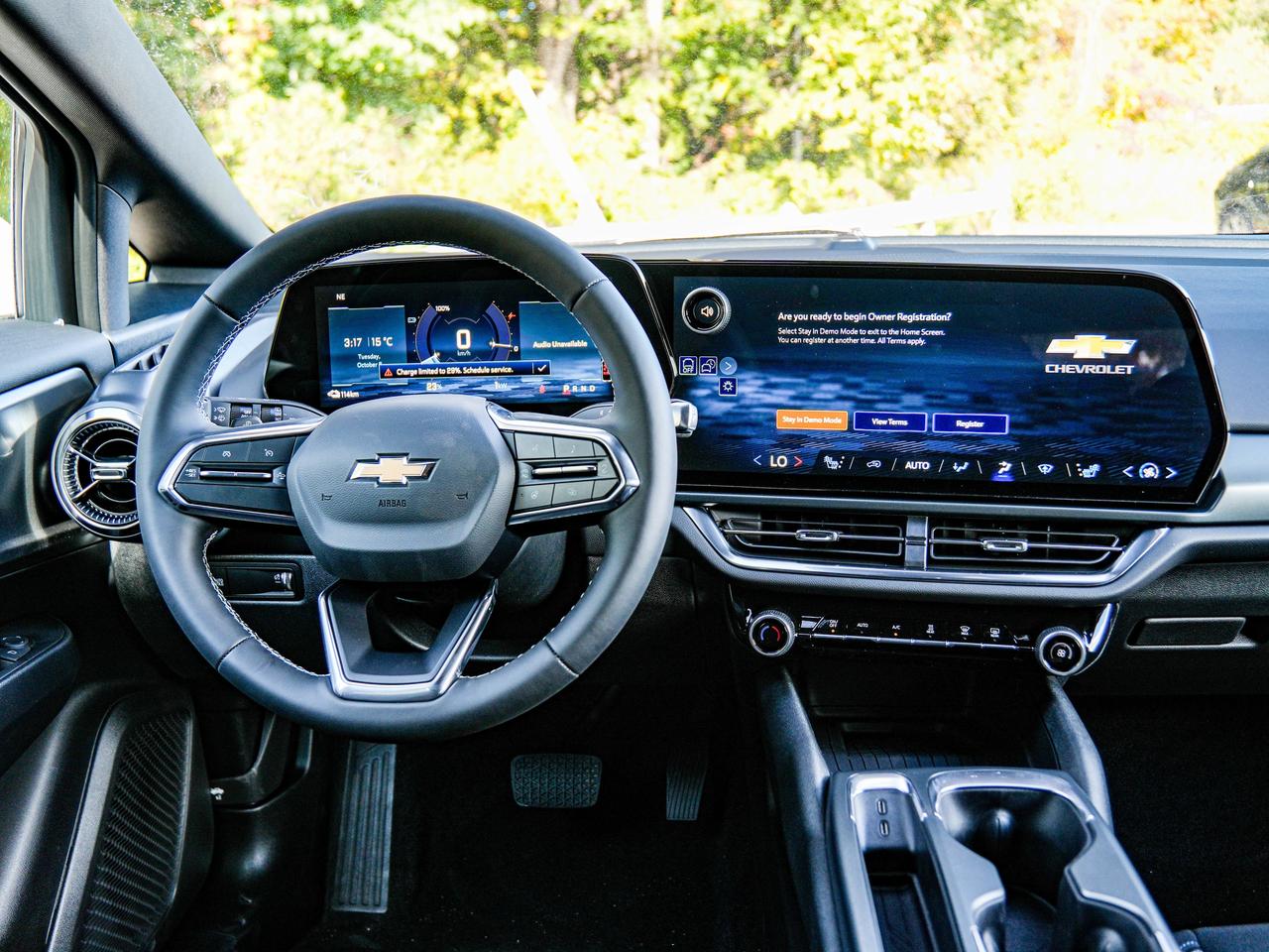 2027 Chevrolet Equinox EV LT1 w/PCY Photo