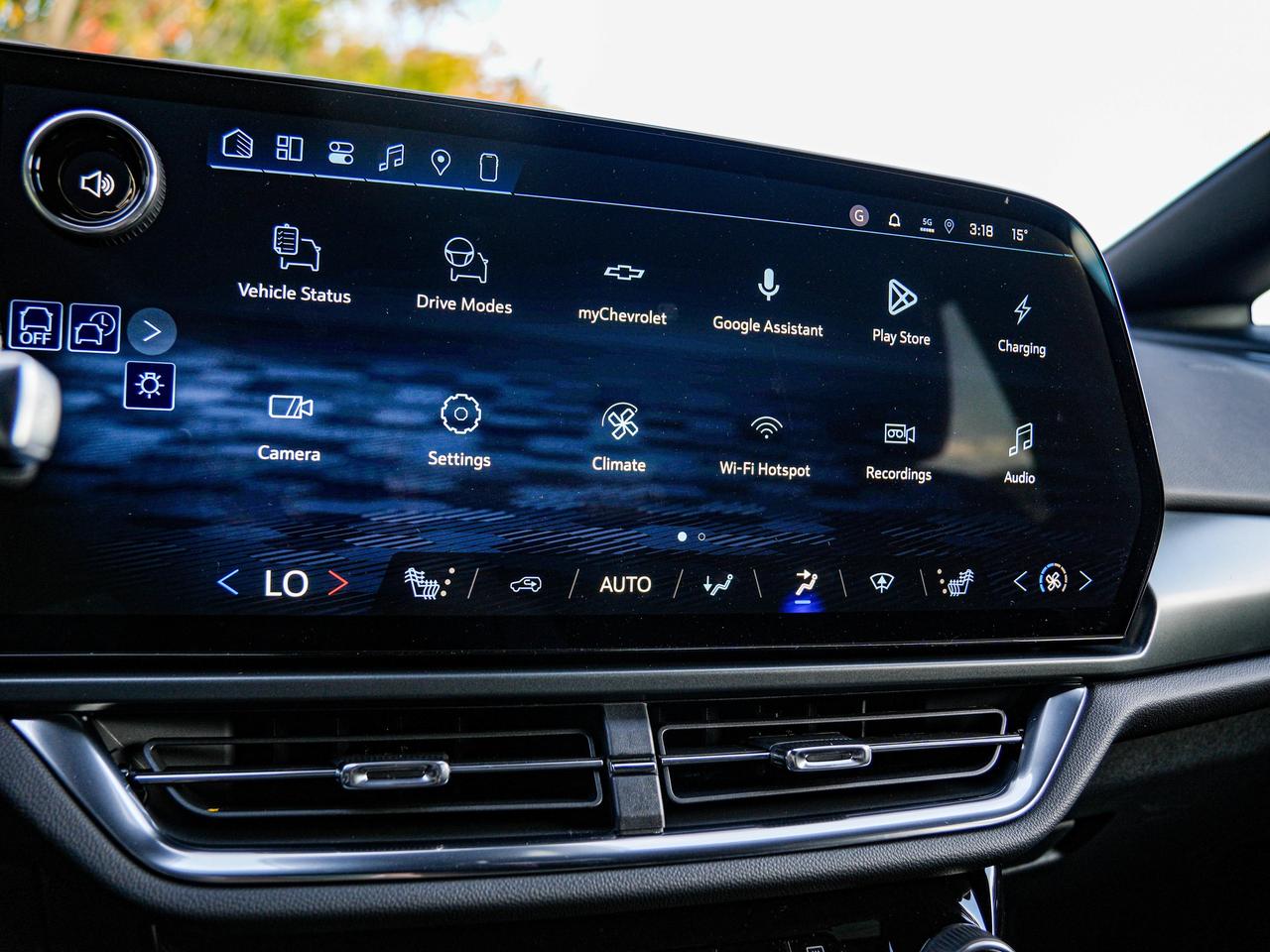 2027 Chevrolet Equinox EV LT1 w/PCY Photo