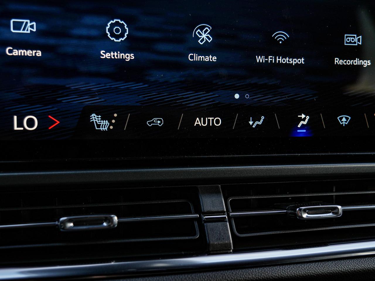 2027 Chevrolet Equinox EV LT1 w/PCY Photo