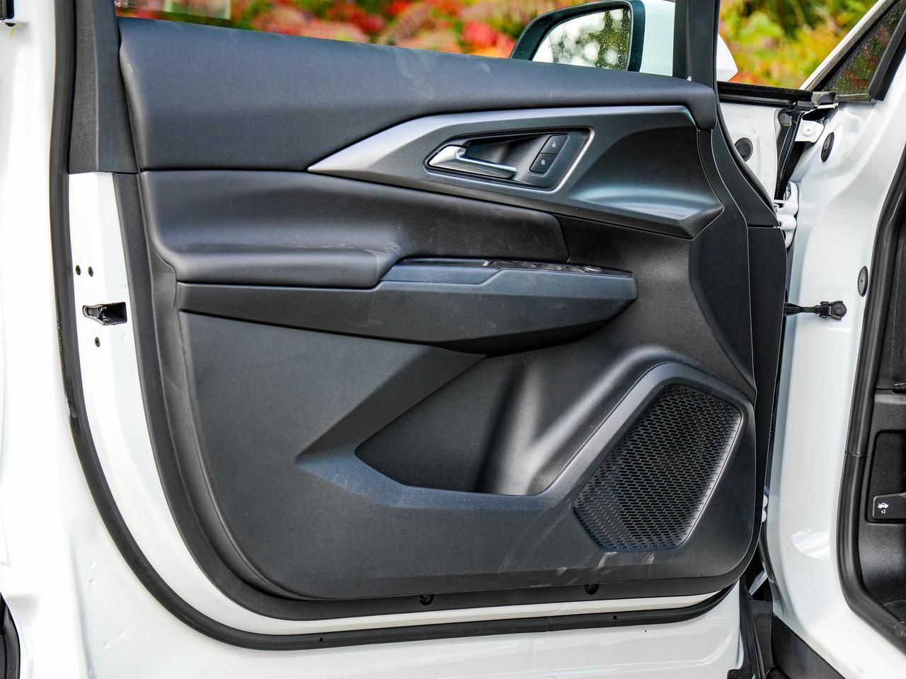 2027 Chevrolet Equinox EV LT1 w/PCY Photo