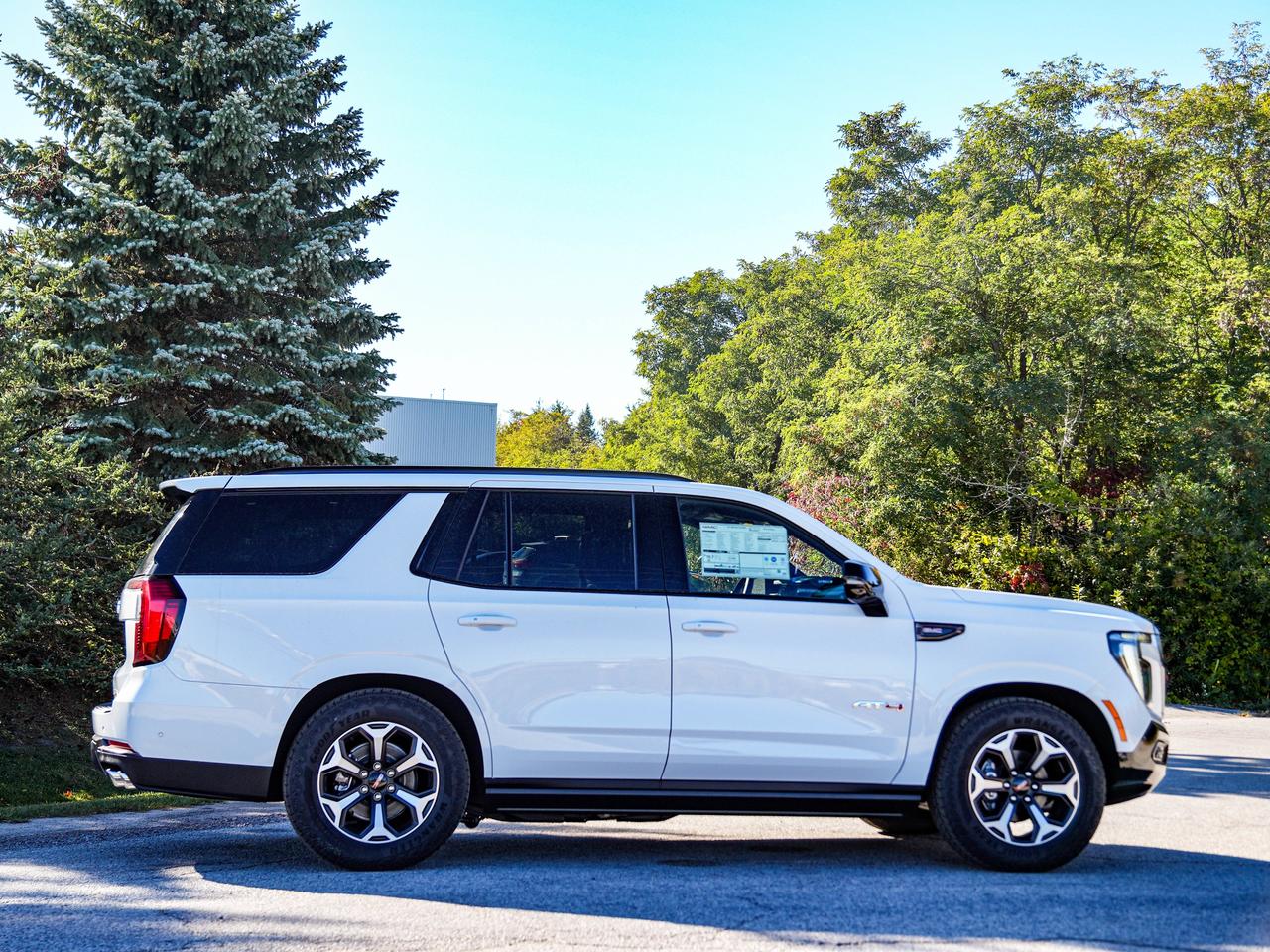 2027 GMC Yukon AT4 Ultimate Photo4