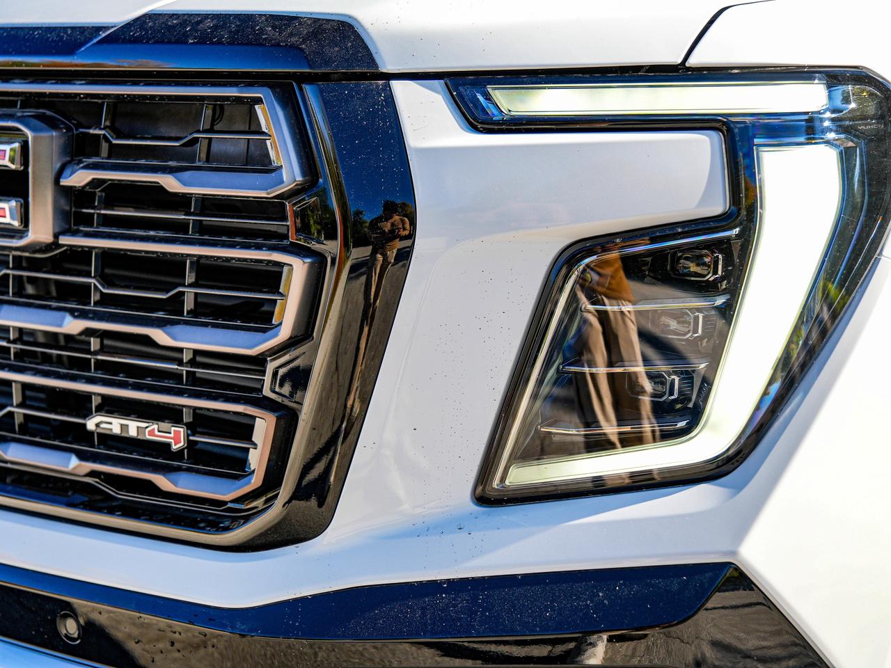 2027 GMC Yukon AT4 Ultimate Photo