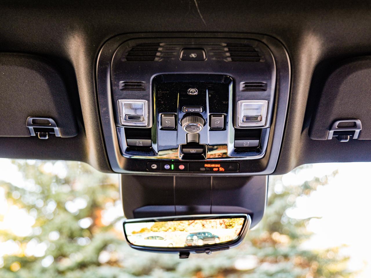 2027 GMC Yukon AT4 Ultimate Photo
