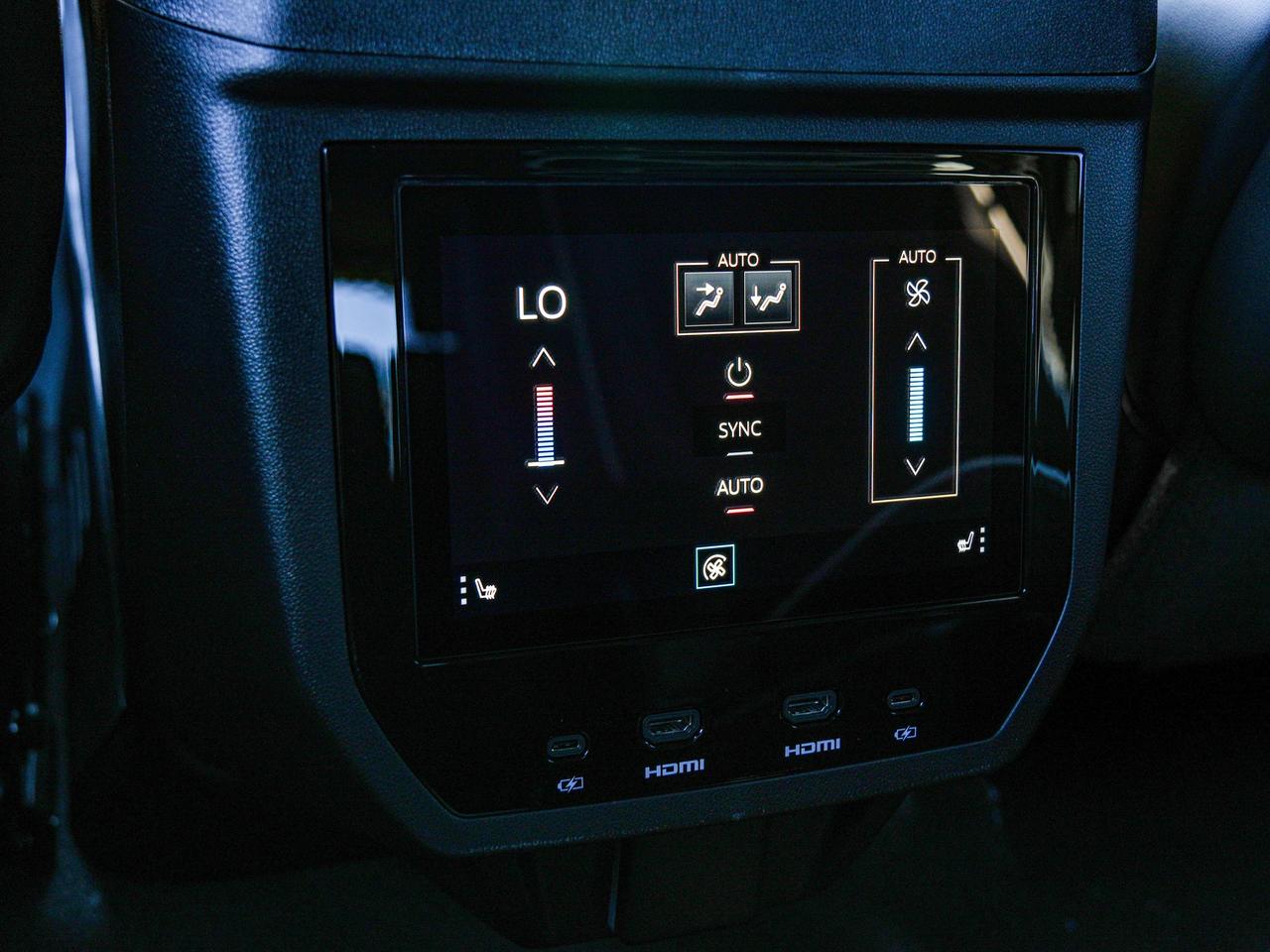 2027 GMC Yukon AT4 Ultimate Photo