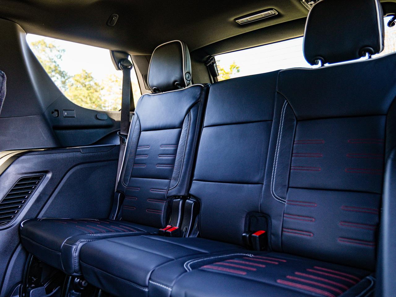 2027 GMC Yukon AT4 Ultimate Photo
