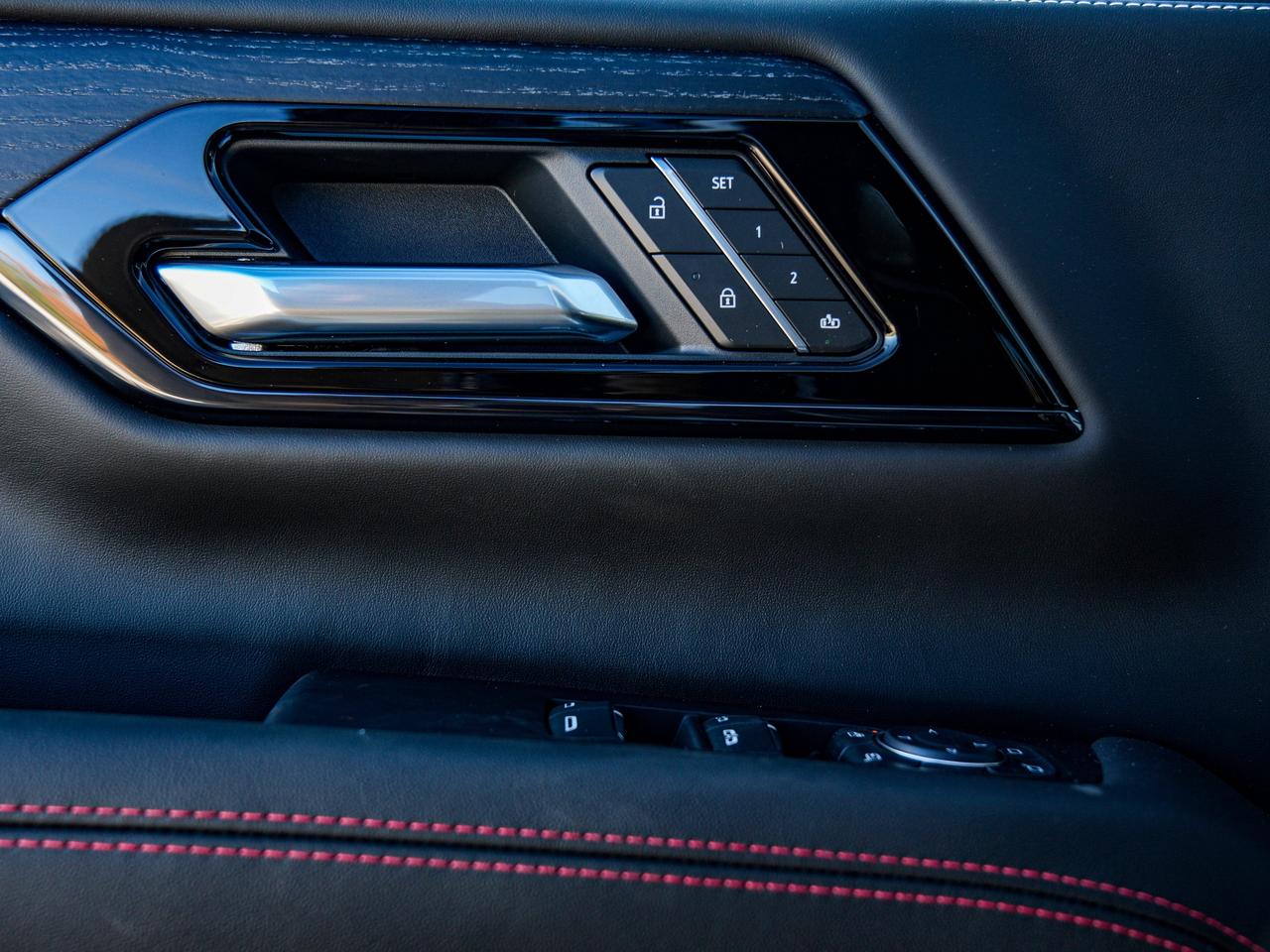 2027 GMC Yukon AT4 Ultimate Photo