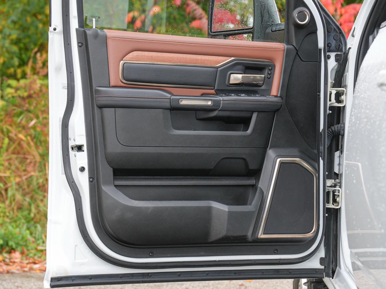 2023 RAM 3500 Limited Longhorn Photo