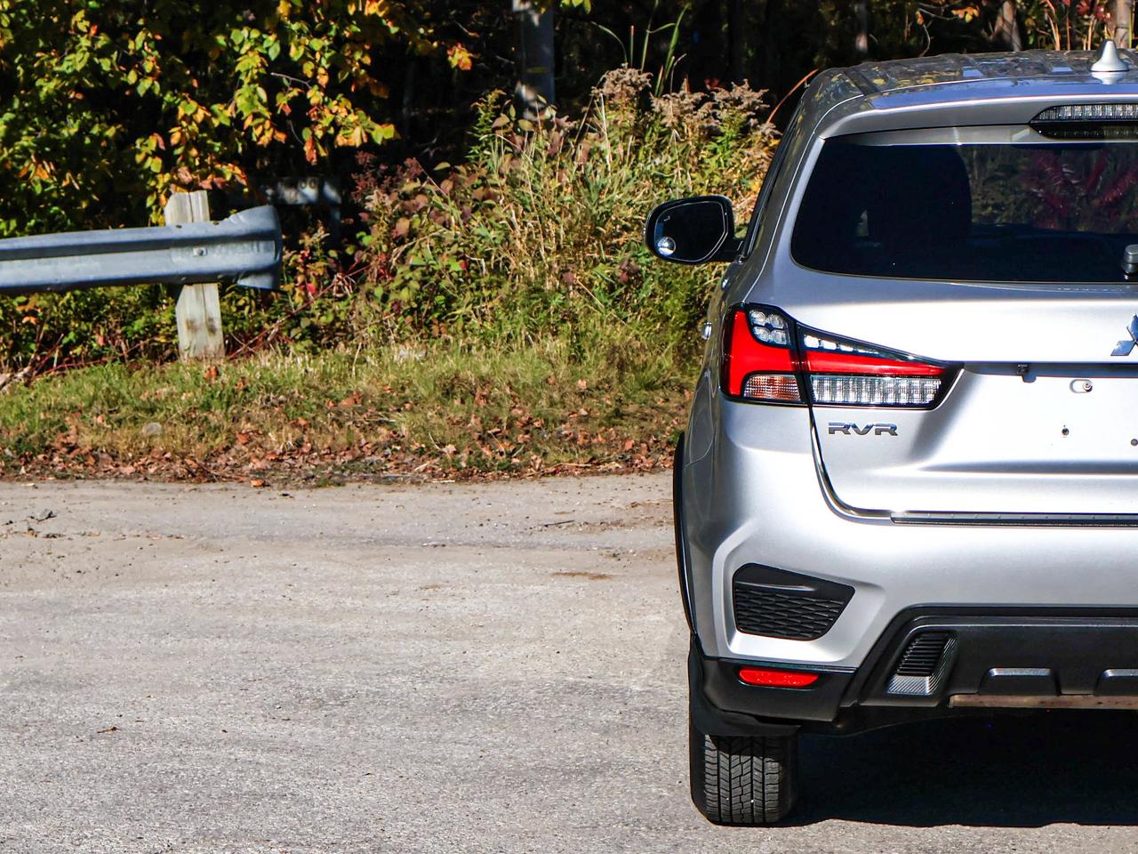 2022 Mitsubishi RVR ES Photo