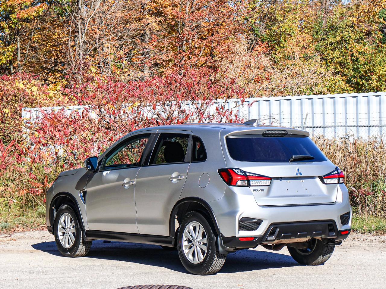 2022 Mitsubishi RVR ES Photo