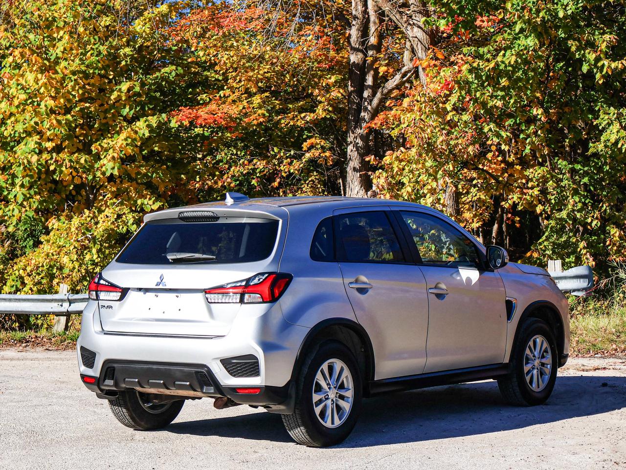 2022 Mitsubishi RVR ES Photo