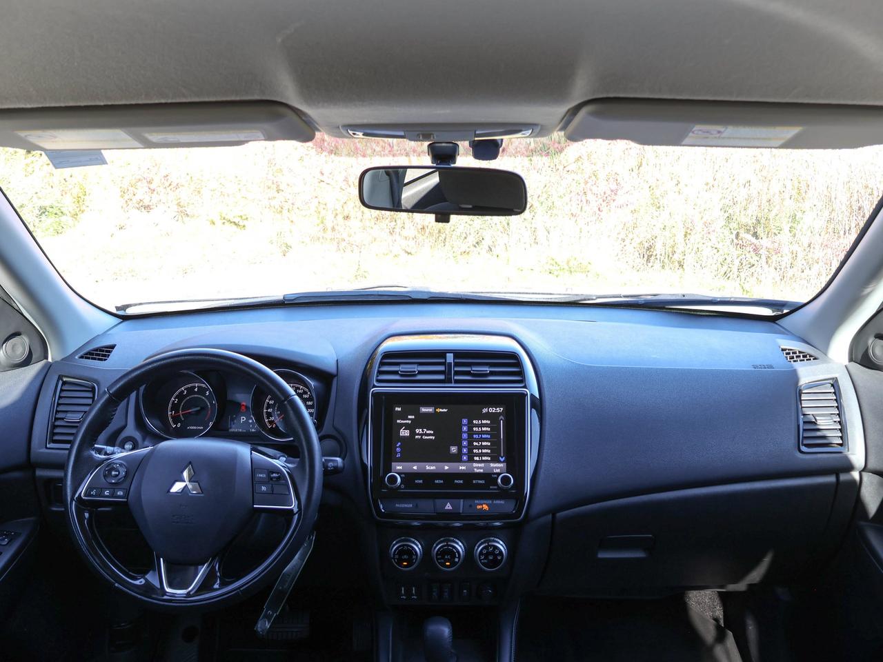 2022 Mitsubishi RVR ES Photo