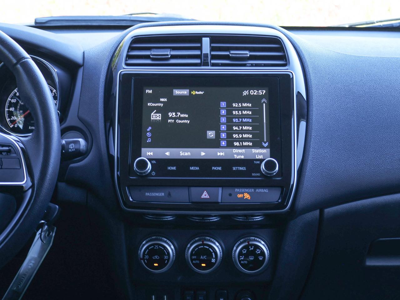 2022 Mitsubishi RVR ES Photo